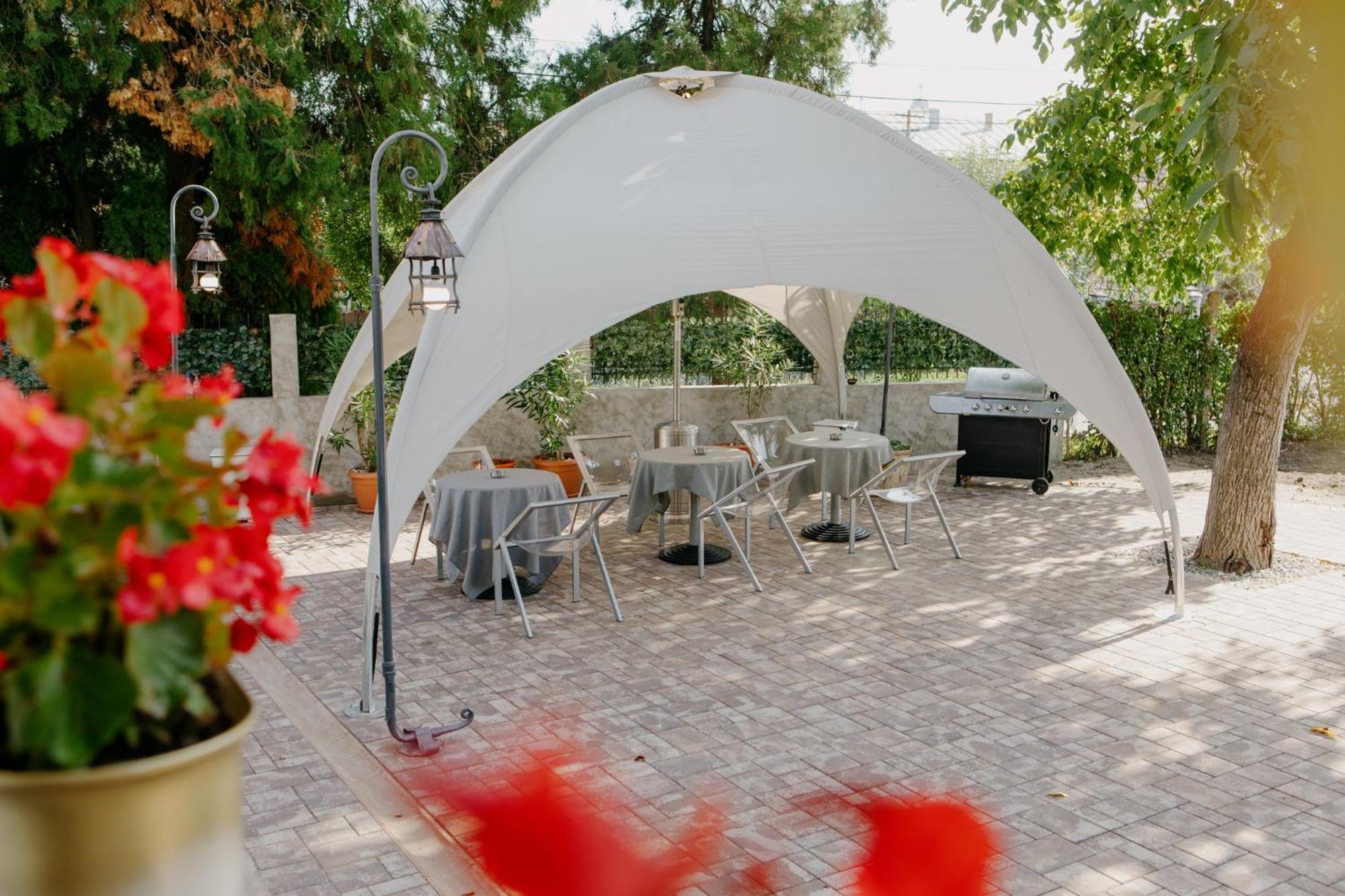 Excelsior Inn Turda Exterior photo
